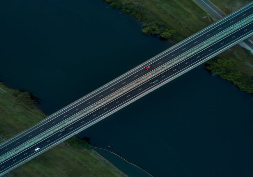 Waarom zijn er zoveel bruggen in Nederland en hoe worden ze onderhouden?