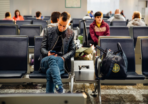 Hoe kun je de wachttijd op Schiphol verkorten?