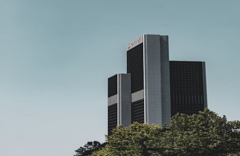 Wat zijn de leukste bezienswaardigheden in Leiden voor een dagje uit